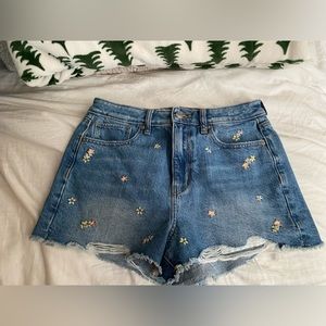 COPY - American eagle flower shorts